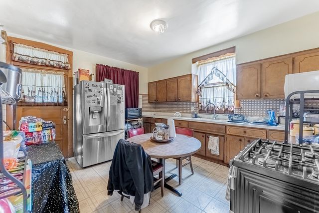 1909 Harvey Avenue, Berwyn, IL 60402