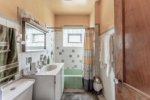 1909 Harvey Avenue, Berwyn, IL 60402