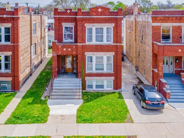1909 Harvey Avenue, Berwyn, IL 60402
