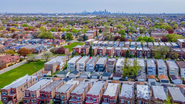 1909 Harvey Avenue, Berwyn, IL 60402