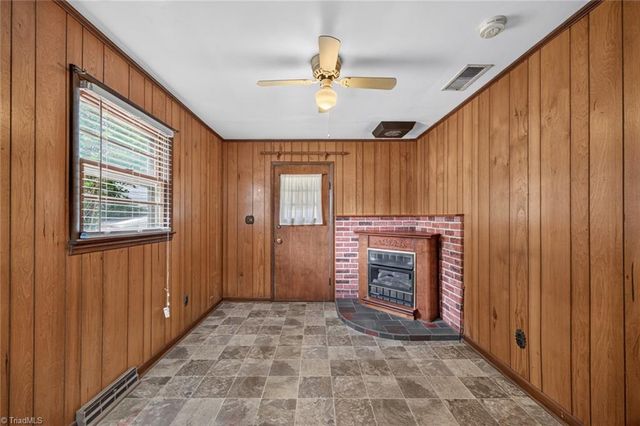 1205 Quail Drive, Greensboro, NC 27408