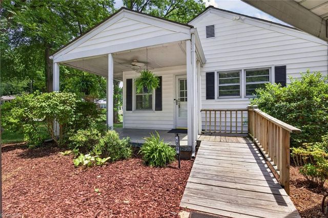 1205 Quail Drive, Greensboro, NC 27408