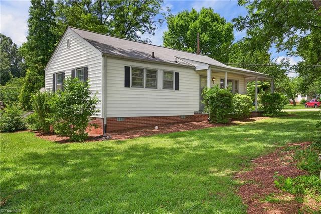 1205 Quail Drive, Greensboro, NC 27408