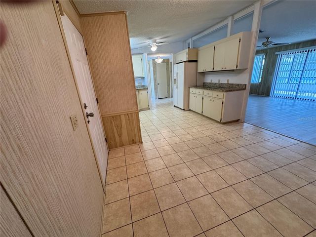 25100 PINE HILL, Leesburg, FL 34748