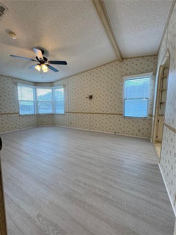 25100 PINE HILL, Leesburg, FL 34748