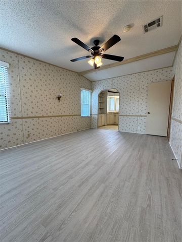 25100 PINE HILL, Leesburg, FL 34748