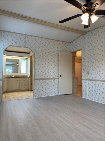 25100 PINE HILL, Leesburg, FL 34748