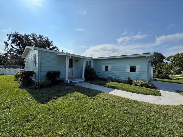 25100 PINE HILL, Leesburg, FL 34748