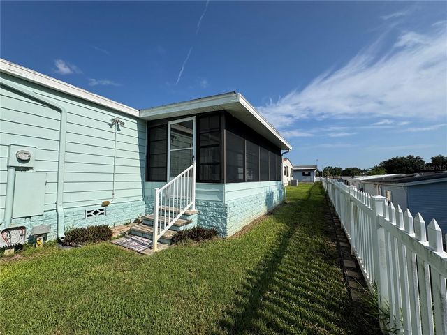 25100 PINE HILL, Leesburg, FL 34748