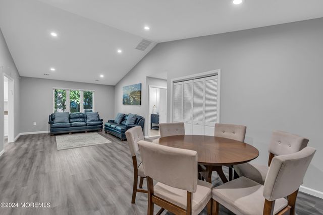 222 Bartley Road, Jackson, NJ 08527