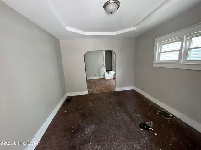 1759 W Hill St, Louisville, KY 40210