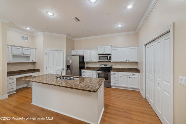 7980 Southern Pines Drive, Brooksville, FL 34601