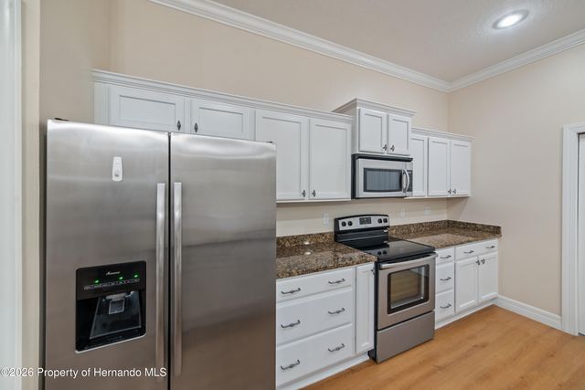 7980 Southern Pines Drive, Brooksville, FL 34601