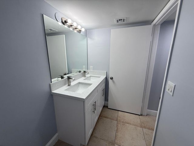 5760 Rock Island Road 309, Tamarac, FL 33319