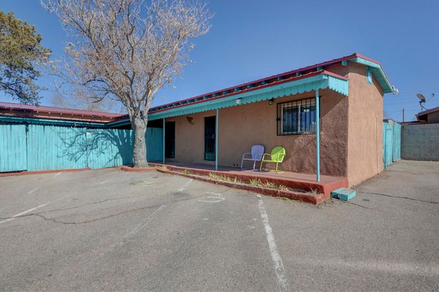 1508 Edith Boulevard NE, Albuquerque, NM 87102