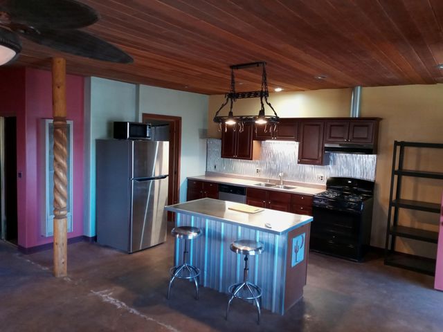 1508 Edith Boulevard NE, Albuquerque, NM 87102