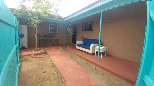 1508 Edith Boulevard NE, Albuquerque, NM 87102