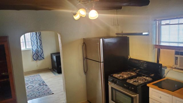 1508 Edith Boulevard NE, Albuquerque, NM 87102