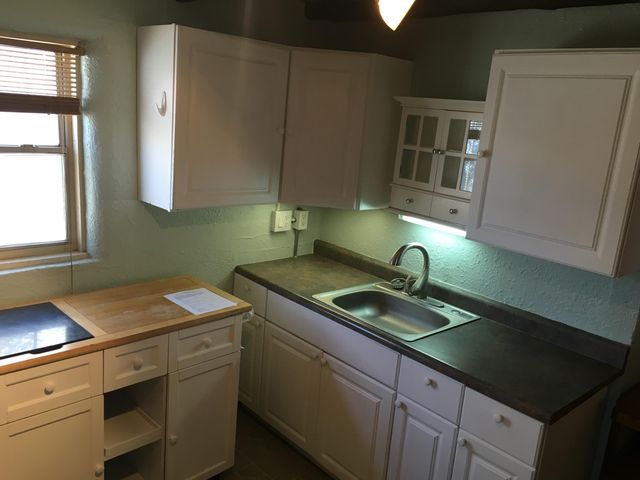 1508 Edith Boulevard NE, Albuquerque, NM 87102