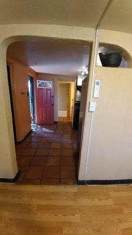 1508 Edith Boulevard NE, Albuquerque, NM 87102