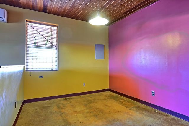 1508 Edith Boulevard NE, Albuquerque, NM 87102