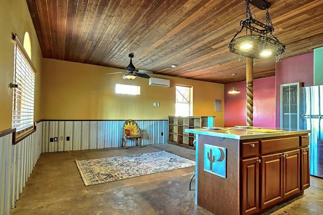 1508 Edith Boulevard NE, Albuquerque, NM 87102