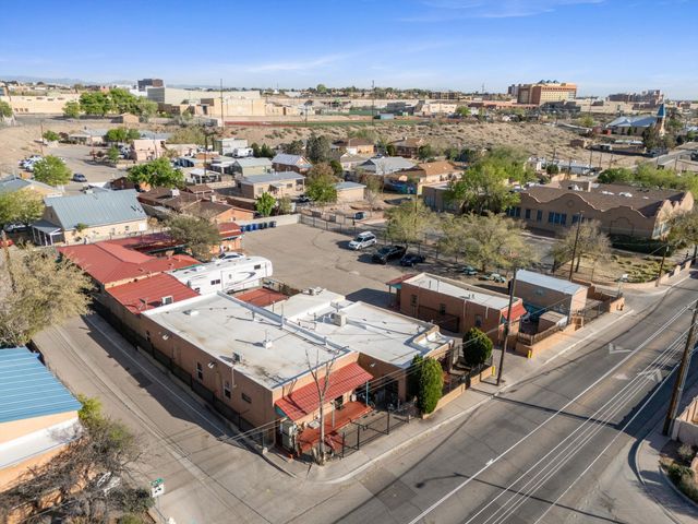 1508 Edith Boulevard NE, Albuquerque, NM 87102