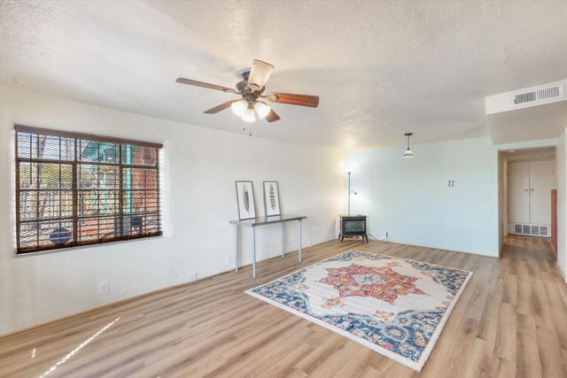 1508 Edith Boulevard NE, Albuquerque, NM 87102