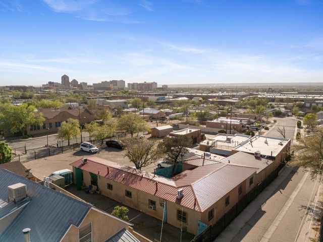 1508 Edith Boulevard NE, Albuquerque, NM 87102