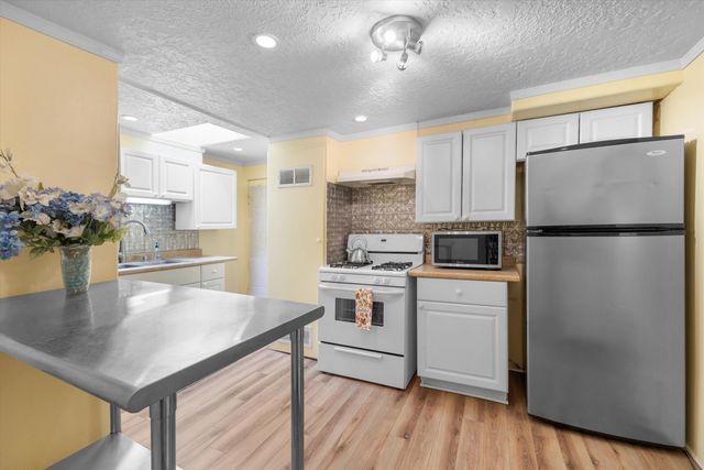 1508 Edith Boulevard NE, Albuquerque, NM 87102