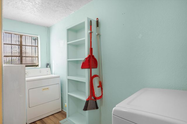 1508 Edith Boulevard NE, Albuquerque, NM 87102