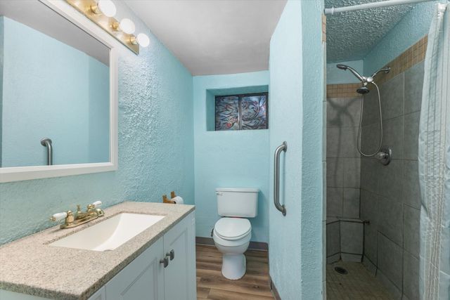 1508 Edith Boulevard NE, Albuquerque, NM 87102