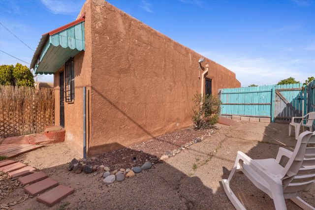 1508 Edith Boulevard NE, Albuquerque, NM 87102