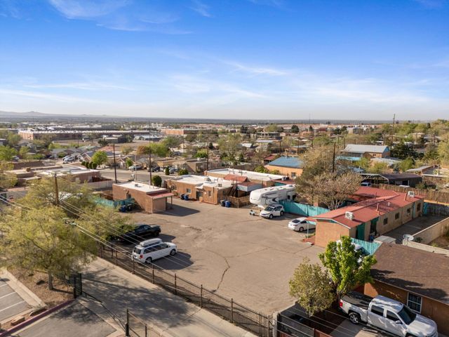 1508 Edith Boulevard NE, Albuquerque, NM 87102