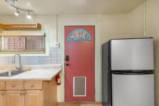 1508 Edith Boulevard NE, Albuquerque, NM 87102