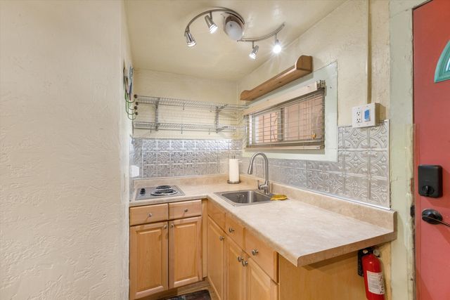 1508 Edith Boulevard NE, Albuquerque, NM 87102