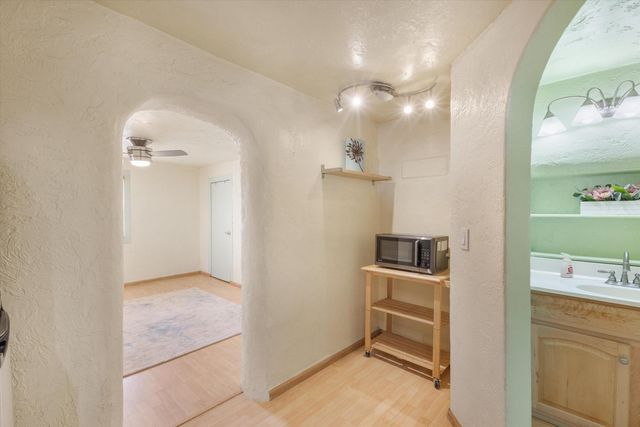 1508 Edith Boulevard NE, Albuquerque, NM 87102