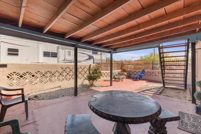 1508 Edith Boulevard NE, Albuquerque, NM 87102