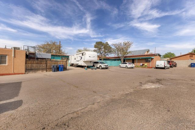 1508 Edith Boulevard NE, Albuquerque, NM 87102