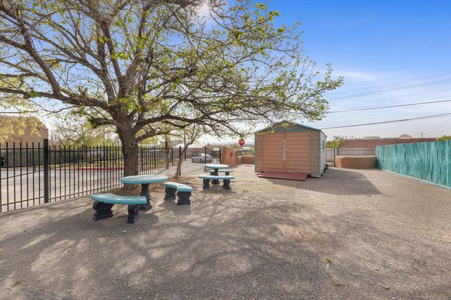 1508 Edith Boulevard NE, Albuquerque, NM 87102