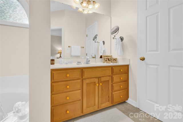 5476 Deer Run Court, Davidson, NC 28036