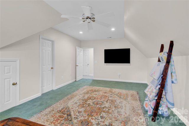 5476 Deer Run Court, Davidson, NC 28036