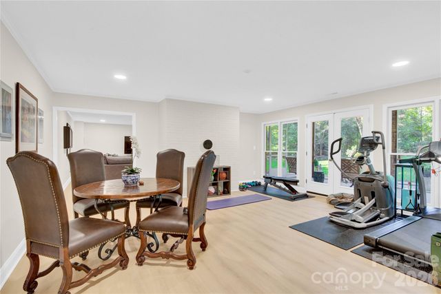 5476 Deer Run Court, Davidson, NC 28036