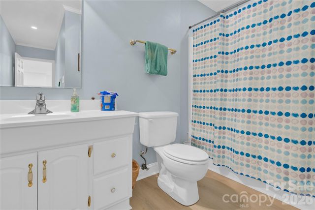 5476 Deer Run Court, Davidson, NC 28036