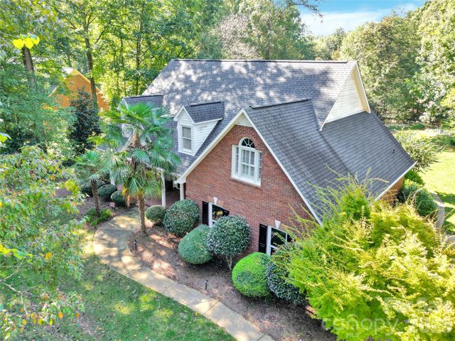 5476 Deer Run Court, Davidson, NC 28036