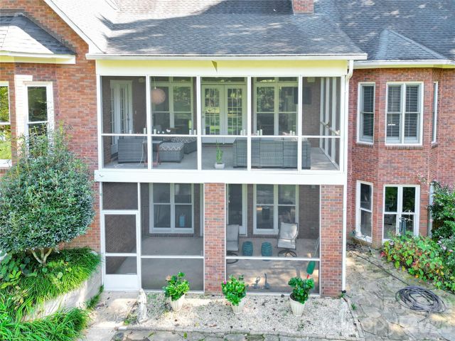 5476 Deer Run Court, Davidson, NC 28036