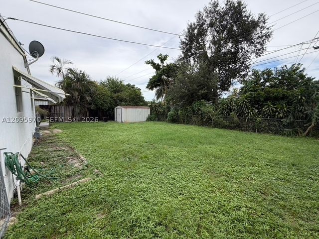 6115 SW 2nd St, Margate, FL 33068