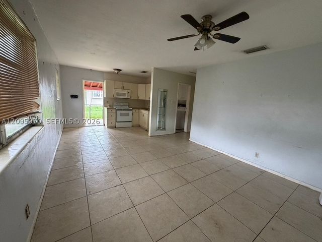6115 SW 2nd St, Margate, FL 33068
