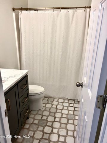 1600 Sturdivant Drive Apt 51, Wilmington, NC 28403