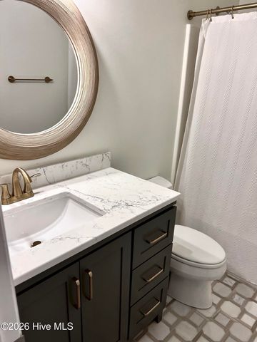 1600 Sturdivant Drive Apt 51, Wilmington, NC 28403